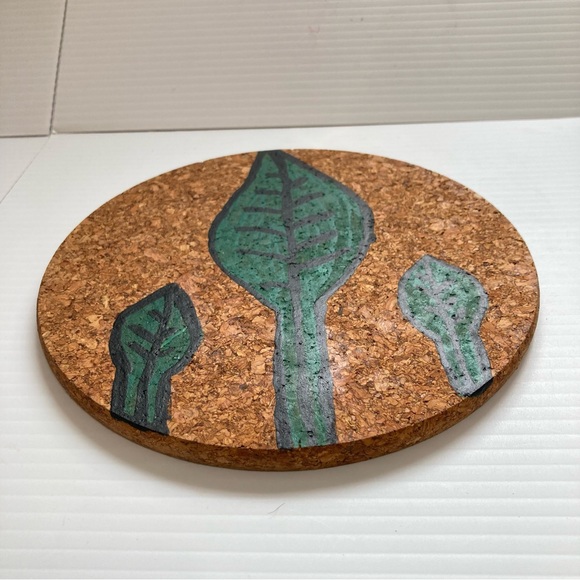 Cork Trivet Boho Bohemian Chic Hand Painted Round 7.5 inch Diameter - Picture 2 of 4